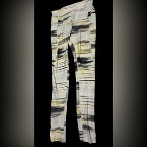 DSG High-Rise Leggings in Black, White & Light Green Wash